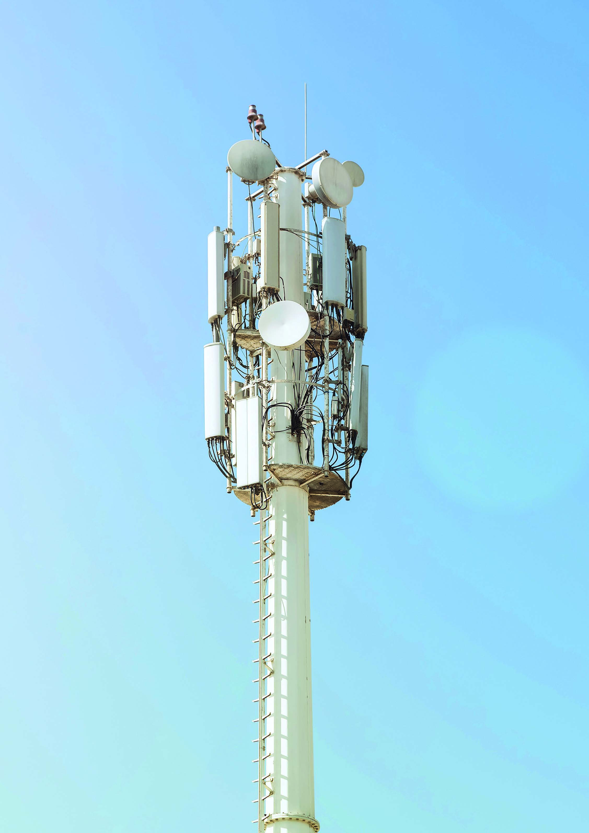 Infineon BFR 460L3 E6327 for sale