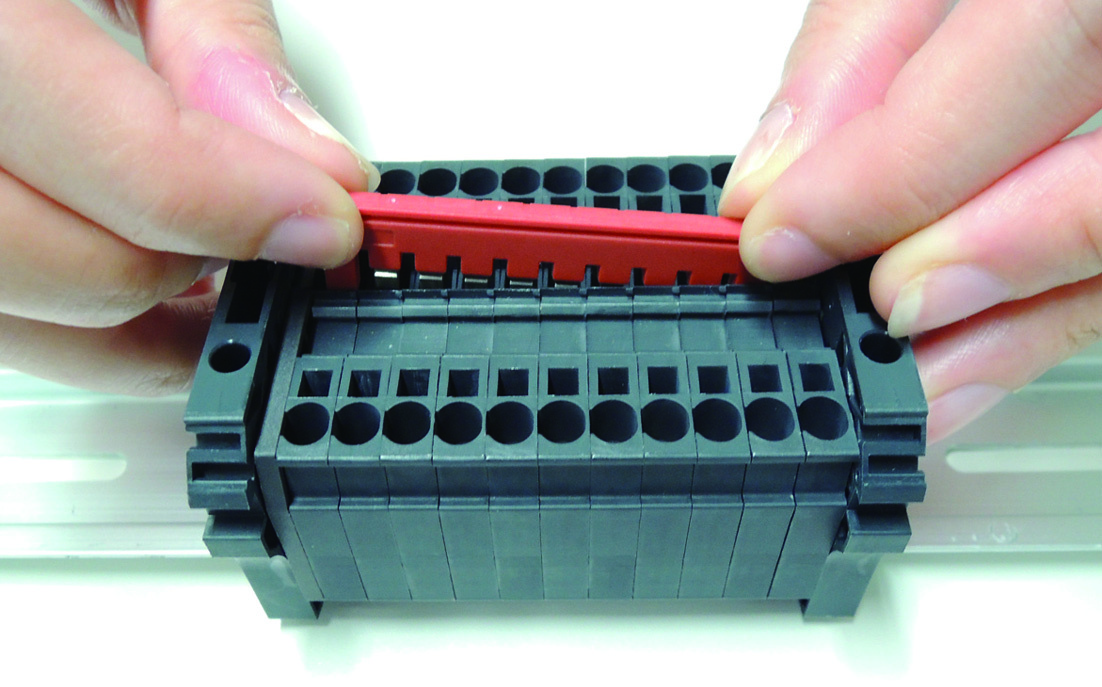 OMRON XW5E-P4.0-2.2-1 for sale