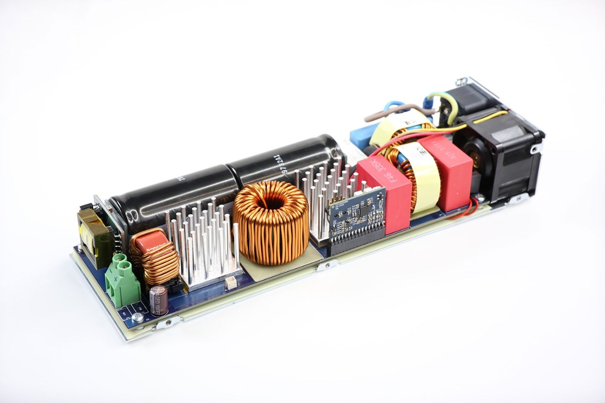 Infineon REFICL8810LED42WPSRTOBO1 for sale